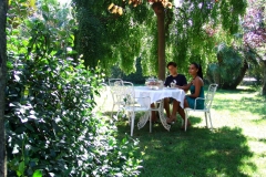 Colazione in giardino al B&B il Casale